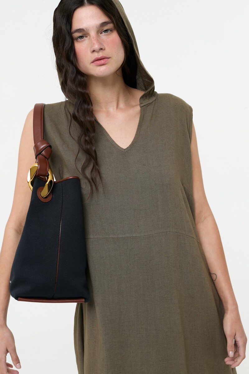 VESTIDO LARGO CON CAPUCHA Verde Militar