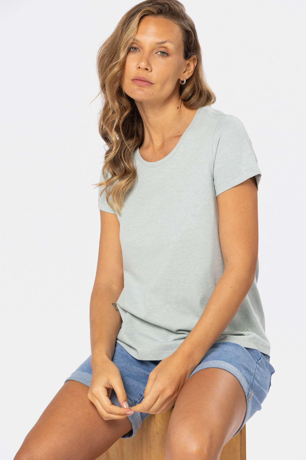 REMERA BÁSICA DE ALGODÓN Verde