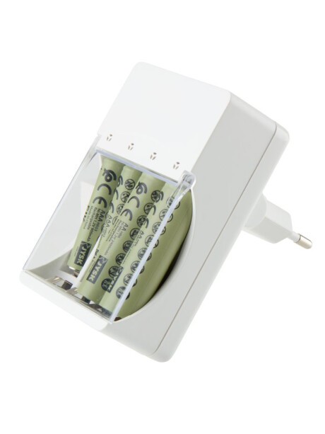 Cargador de batería EIK con enchufe Cargador de batería EIK con enchufe