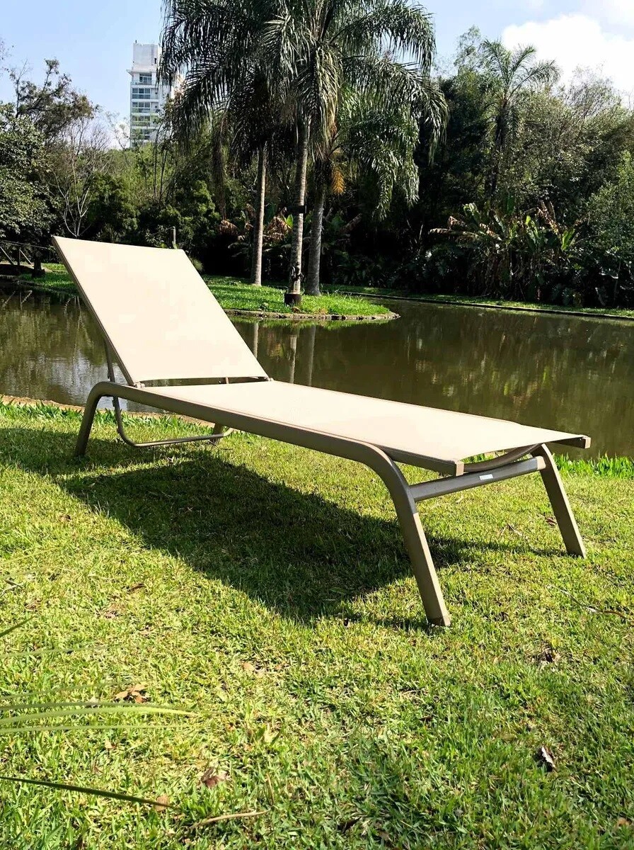 Reposera Piscina De Diseño En Aluminio Y Tela Americana. 