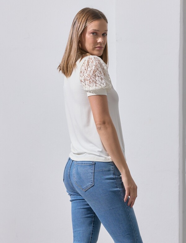 Blusa Cuello Alto CRUDO