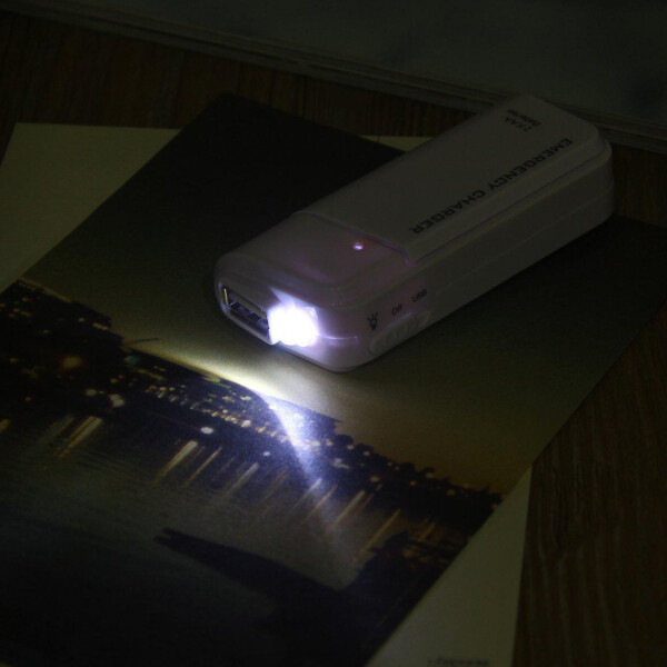 Cargador Power Bank Pilas Bateria Portatil Emergencia Variante Color Blanco