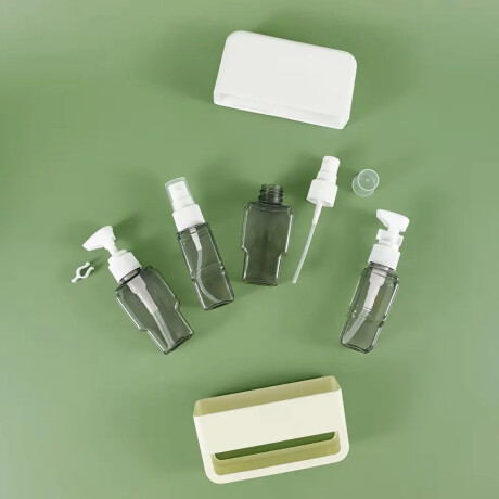 Set de 4 frasquitos con estuche rígido Verde