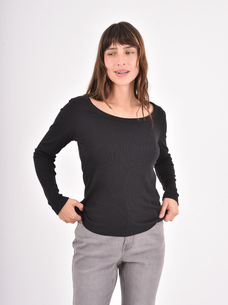 REMERA ISABEL NEGRO