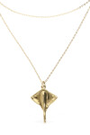 COLGANTE DE DOBLE CADENA CORTA ALEACIÓN DE METALES BAÑADO EN ORO 18K CON MANTARRAYA Colgante