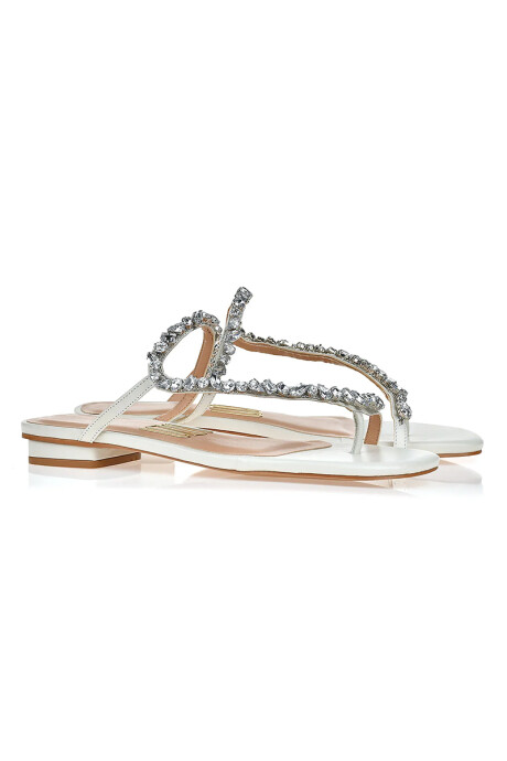 Sandalia Flat Paris Con Piedras Off White