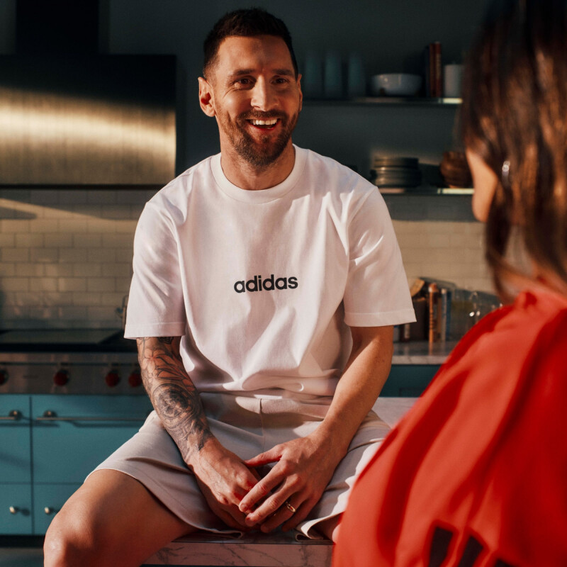 REMERA ADIDAS de Hombre - JE9000 Blanco-negro