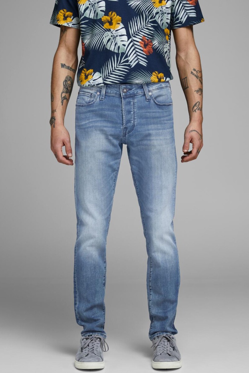 Jeans Slim fit con lavado focalizado Blue Denim