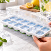 Cubetera para Hielo con Tapa y Base de Silicona 14 Cubos Verde