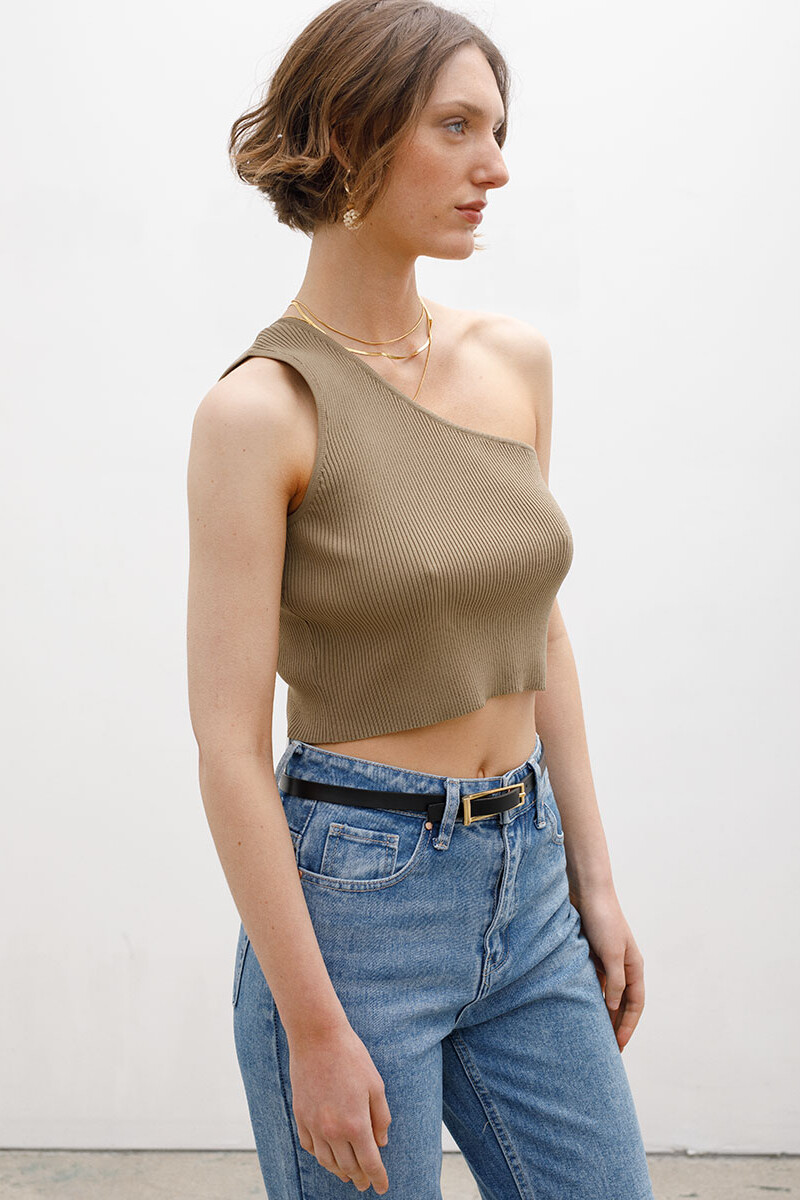 Lini Olive