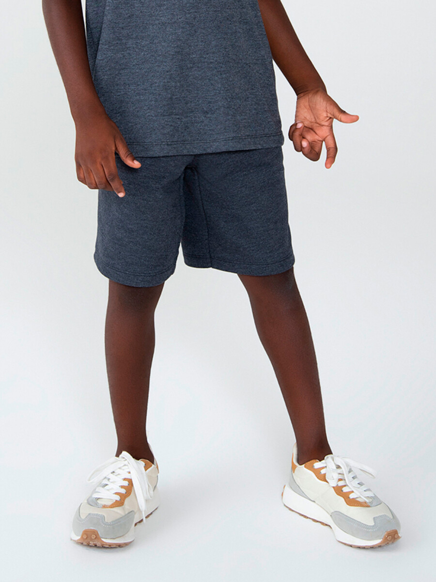 BERMUDA BÁSICA DE NIÑO EN ALGODÓN - GRIS OSCURO 