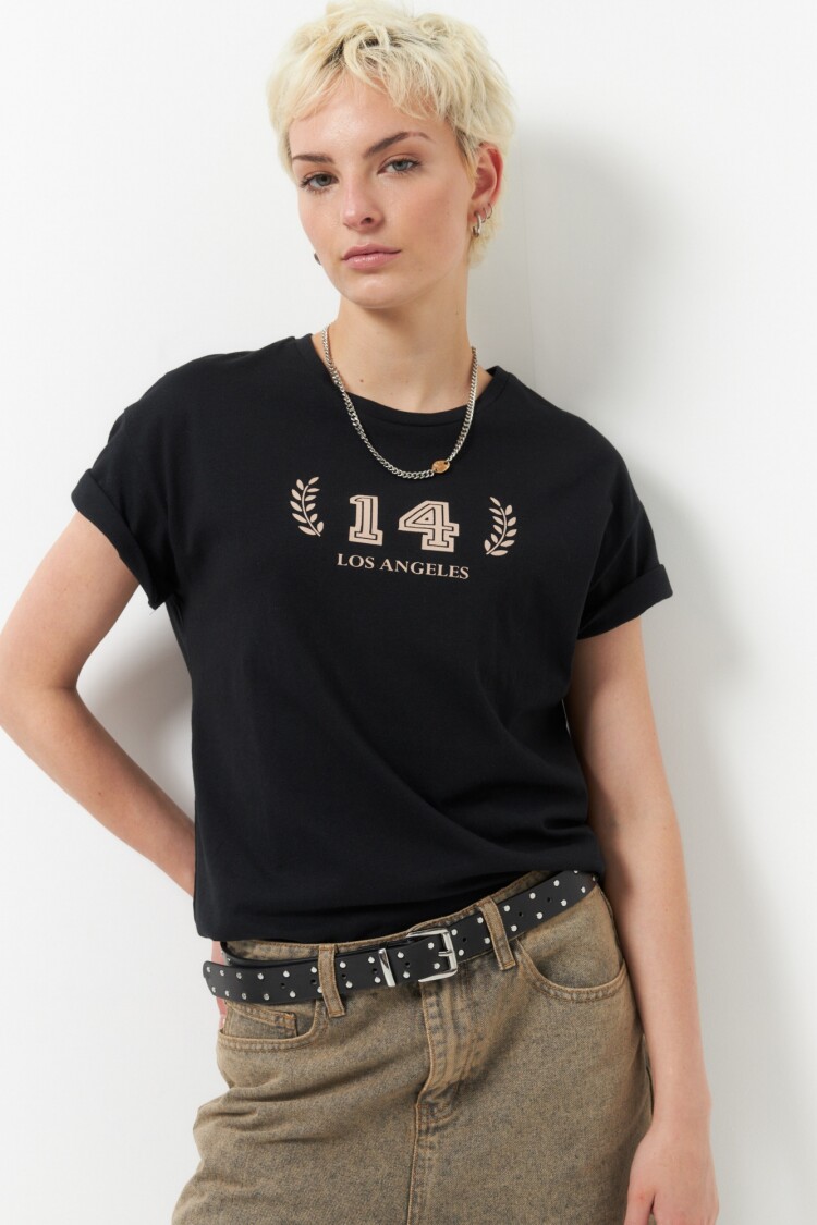 REMERA FOURTEEN Negro