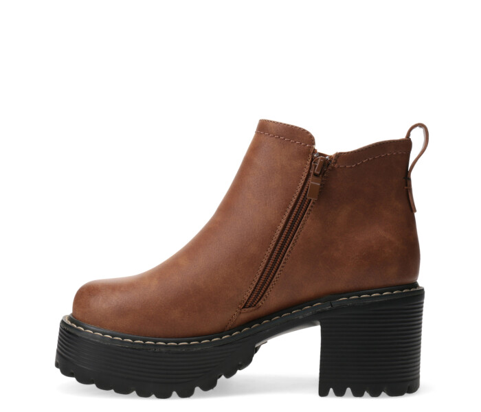 Bota OLY con elasticos taco y plataforma Tan