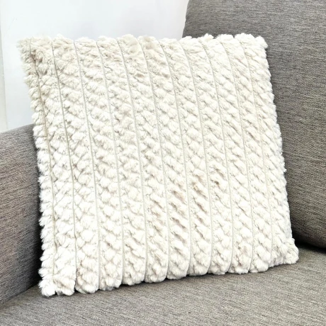 Almohadón 100% Poliester Bordado 42x42CM Almohadón 100% Poliester Bordado 42x42CM