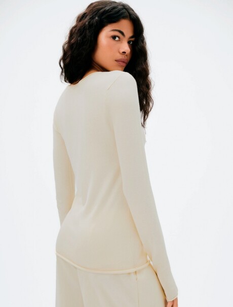 BLUSA EN PUNTO TEJIDO LIVIANO AMARILLO