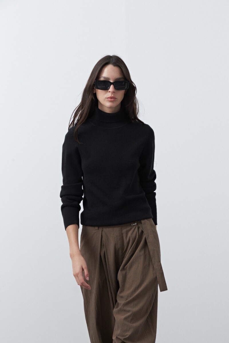 POLERA CAPANTI - Negro 