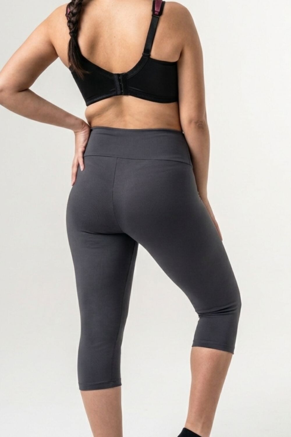Capri deportiva Holly Gris
