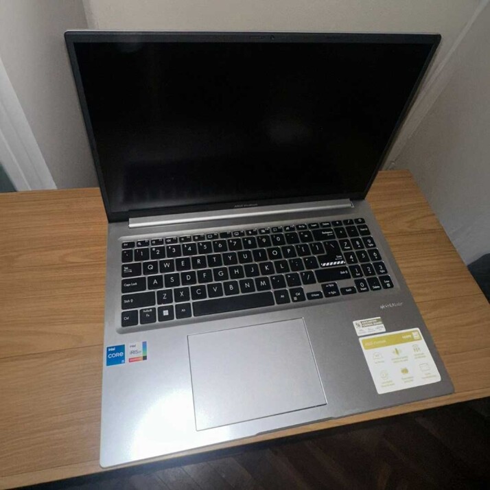 ASUS Vivobook F1605Z - 8 GB RAM 512 GB SSD ASUS Vivobook F1605Z - 8 GB RAM 512 GB SSD