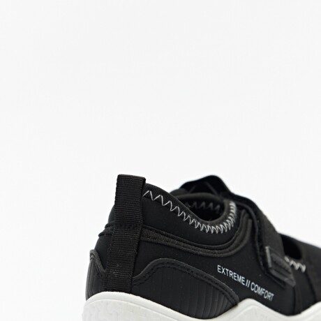 ZAPATILLA COMFINA Negro