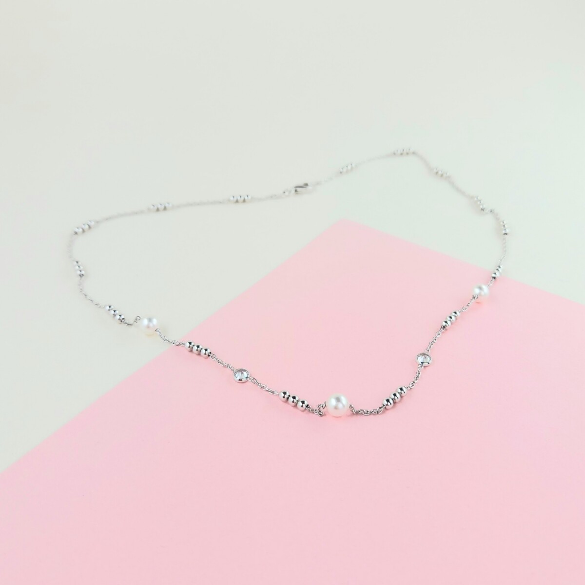 Collar de plata 925 con perlas y circonias. Modelo, CALI. 