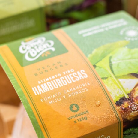 HAMBURGUESAS DE BONIATO, ZANAHORIA, MIJO Y HONGOS X 4 HAMBURGUESAS DE BONIATO, ZANAHORIA, MIJO Y HONGOS X 4