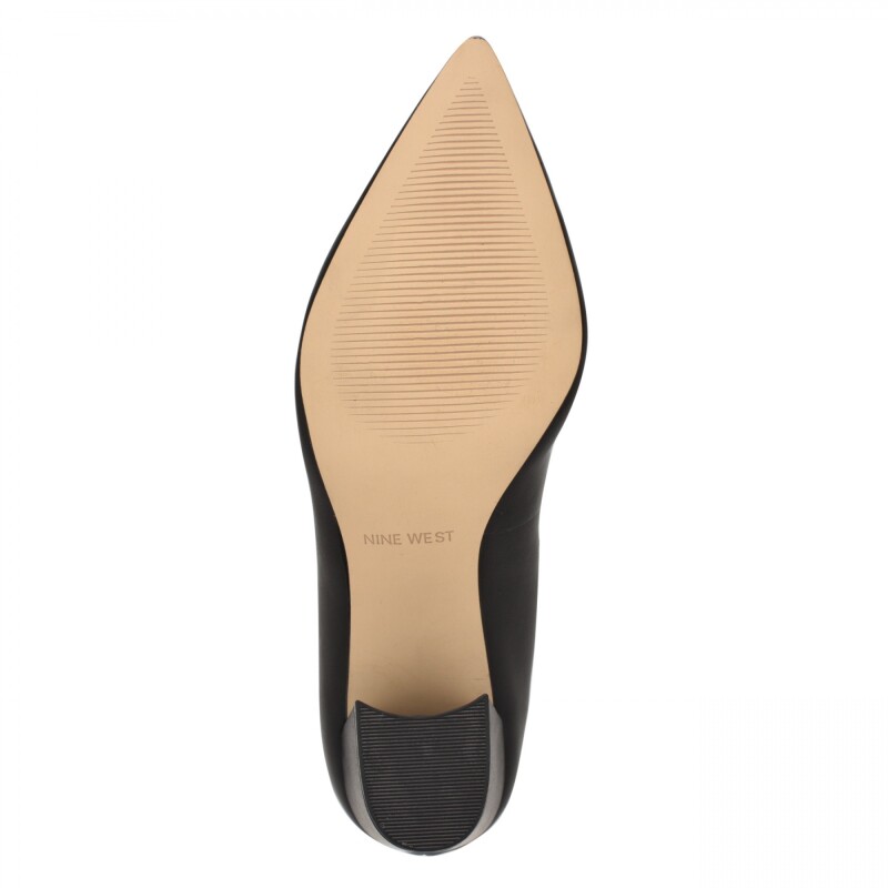 Pumps Cara Black Leather