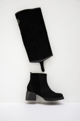 Bota Almendrada Negro