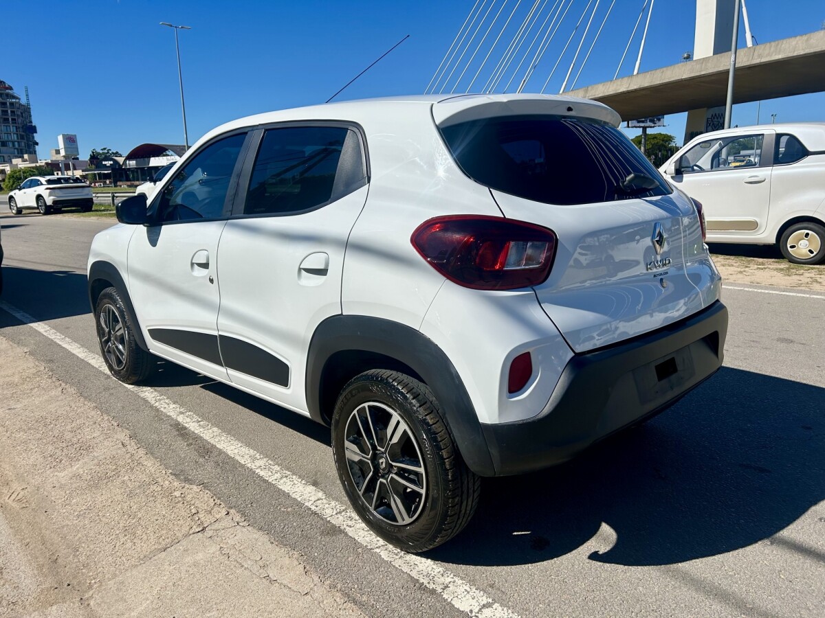 Renault Kwid Intens EXCELENTE ESTADO! | Permuta / Financia Renault Kwid Intens EXCELENTE ESTADO! | Permuta / Financia