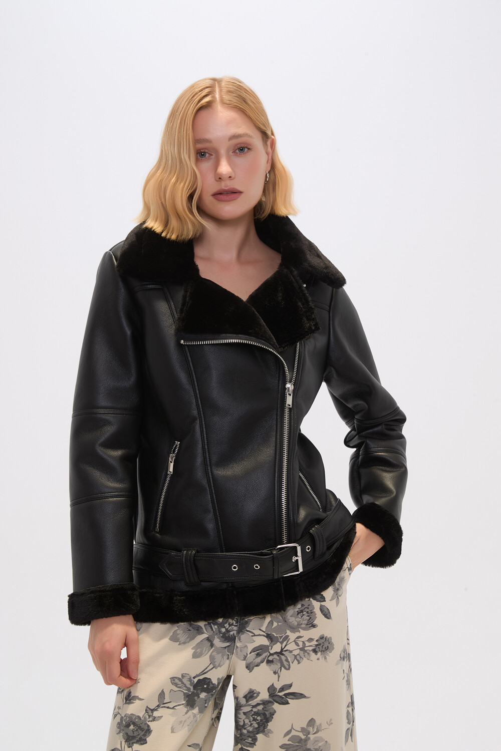 Chaqueta Carolu Negro