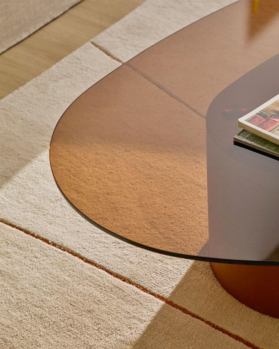Mesa de centro Olir de vidrio templado y acero marrón 140 x 80 cm Mesa de centro Olir de vidrio templado y acero marrón 140 x 80 cm