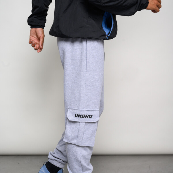 PANTALÓN CARGO PULSE Umbro Hombre 05m