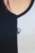 Musculosa Lorenza NEGRO Y CRUDO