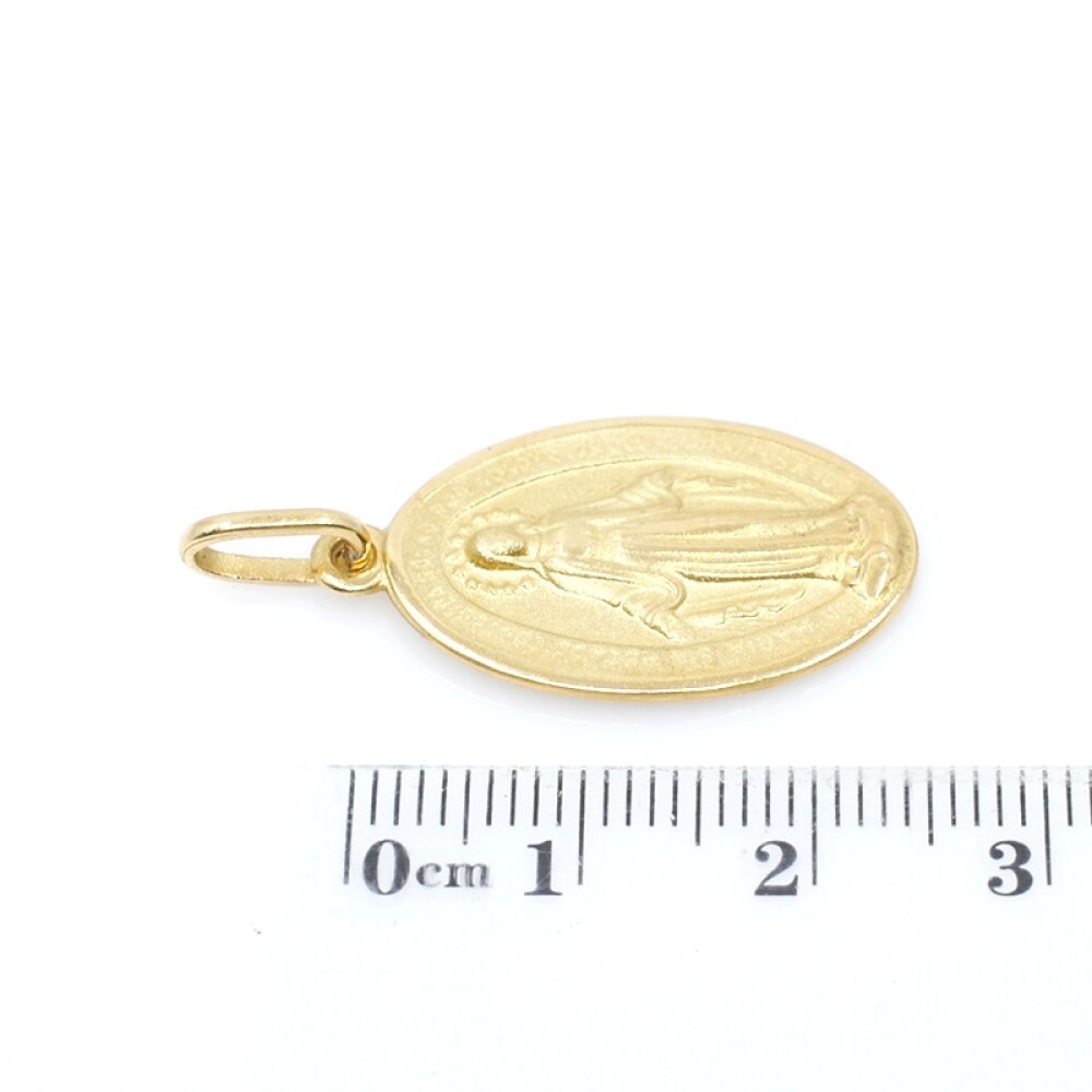 Medalla oro 18k virgen milagrosa. Medidas 2.4 x 1.5 cm Medalla oro 18k virgen milagrosa. Medidas 2.4 x 1.5 cm