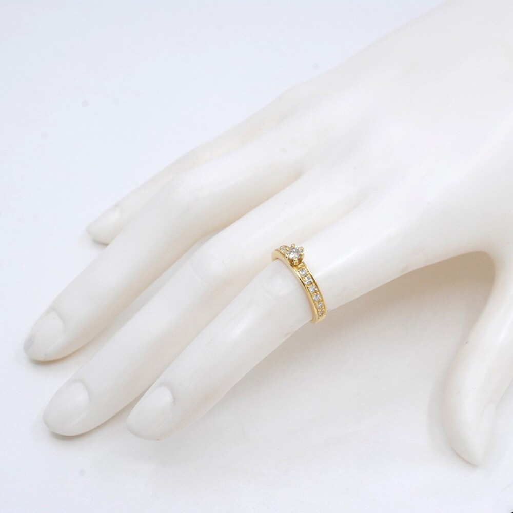 Anillo En Oro 18K Amarillo Con Brillantes Anillo En Oro 18K Amarillo Con Brillantes