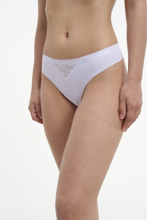 Colaless Linette Lila