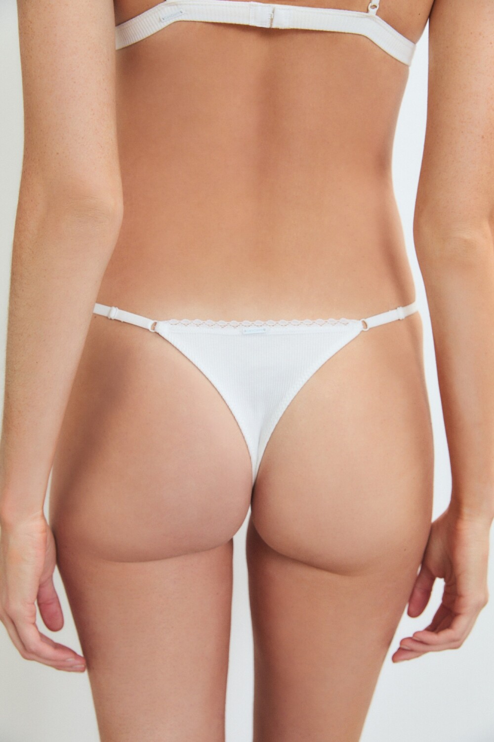 COLALESS INVISIBLE DARLING Blanco
