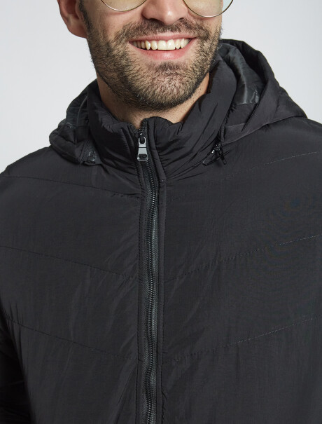 Campera nylon negro