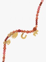 Collar Corto De Cuentas Con Charms multicolor