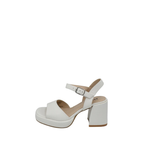SANDALIA 35-40 OFF WHITE