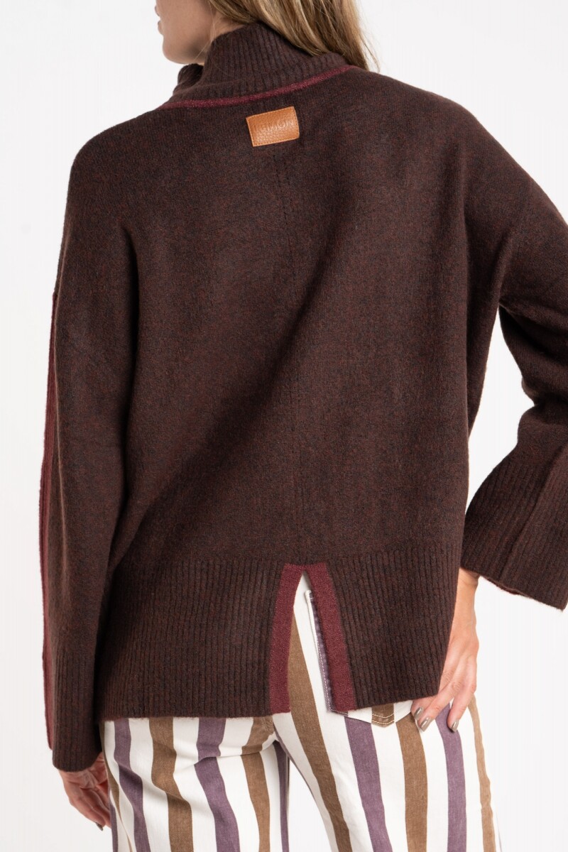 Polera Combinada Marrón Oscuro