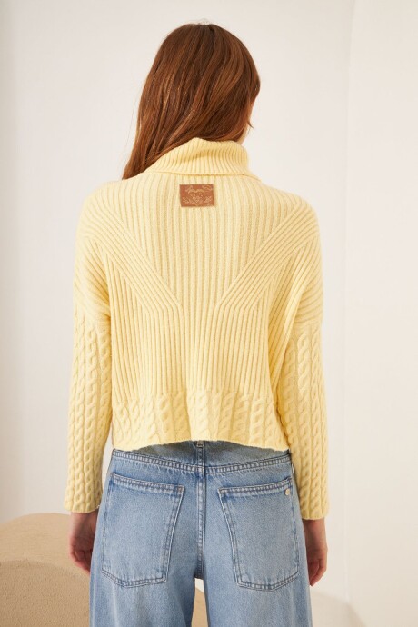 POLERA MIRAGE AMARILLO