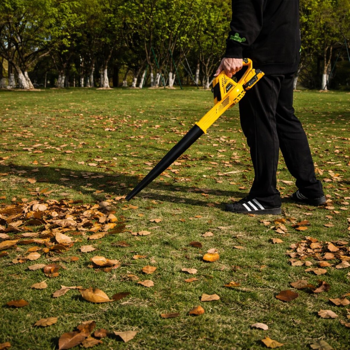 SOPLADOR A BATERIA 20V DEKO + 2 BATERIAS + CARGADOR 