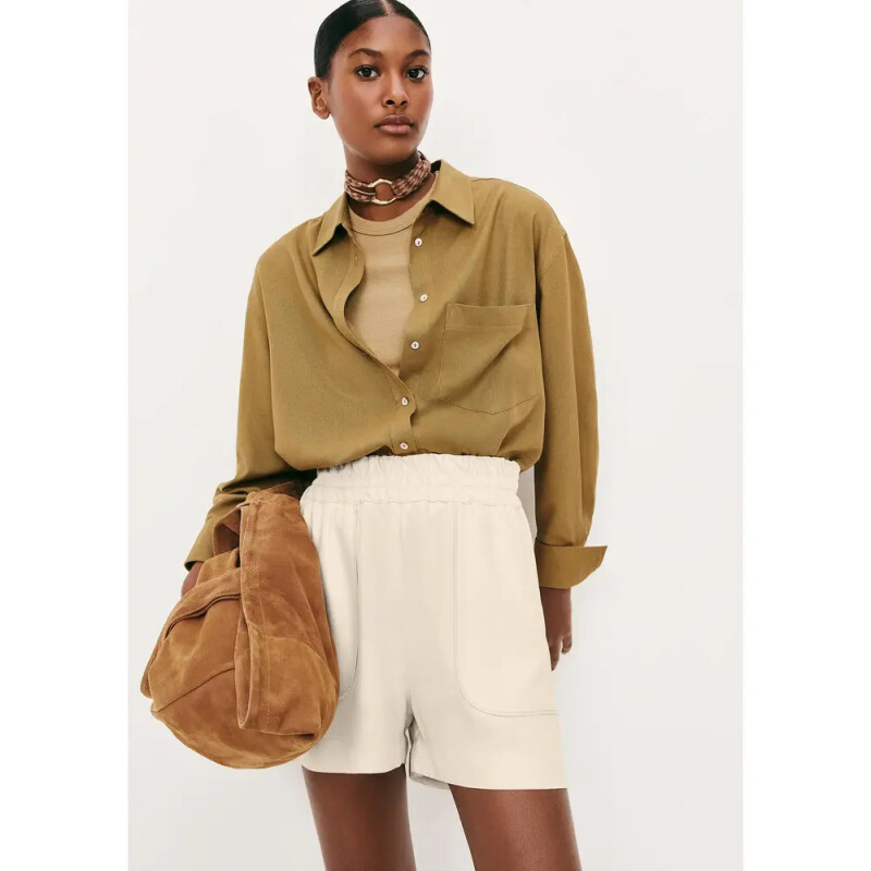 SHORTS FEM AMARELO CLARO