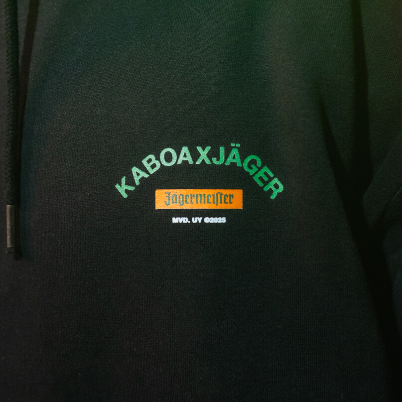 KANGURO KABOA X JÄGERMEISTER - CIERVO ABC KANGURO KABOA X JÄGERMEISTER - CIERVO ABC