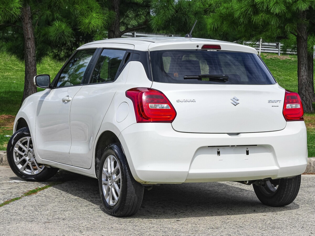 Suzuki Swift GL 1.2 Extra full 2021 Suzuki Swift GL 1.2 Extra full 2021