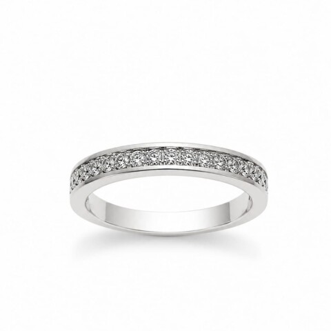 Anillo medio sin fin con zirconias Anillo medio sin fin con zirconias