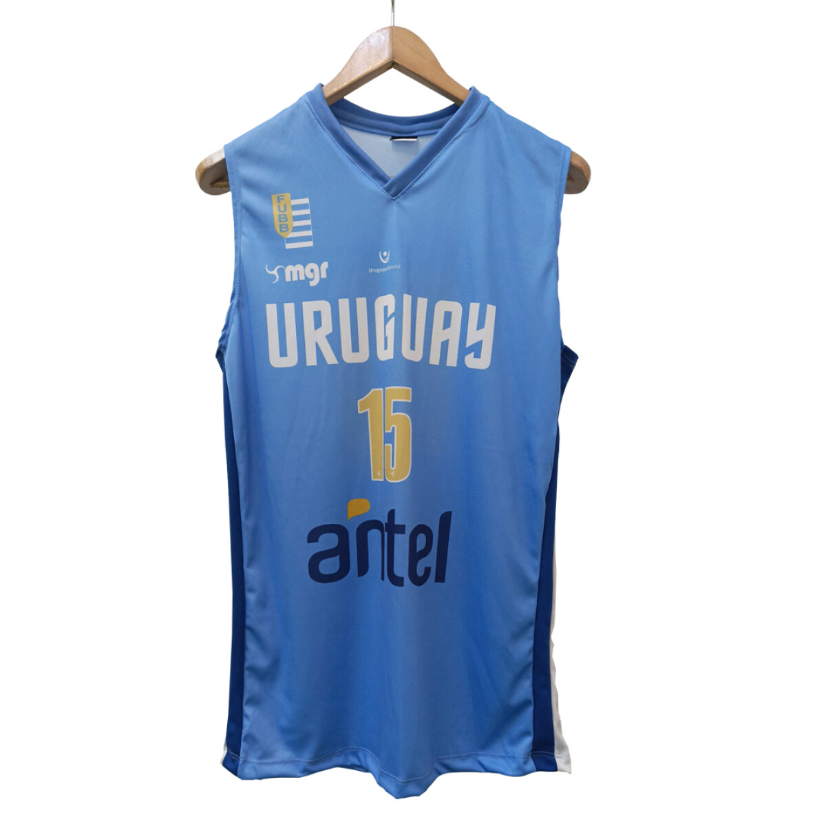 Camiseta de la Federación Uruguaya de Basketball 2022 