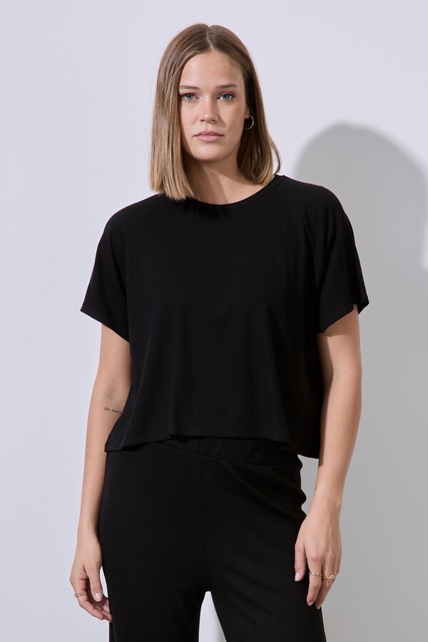 Remera Crop Rib NEGRO