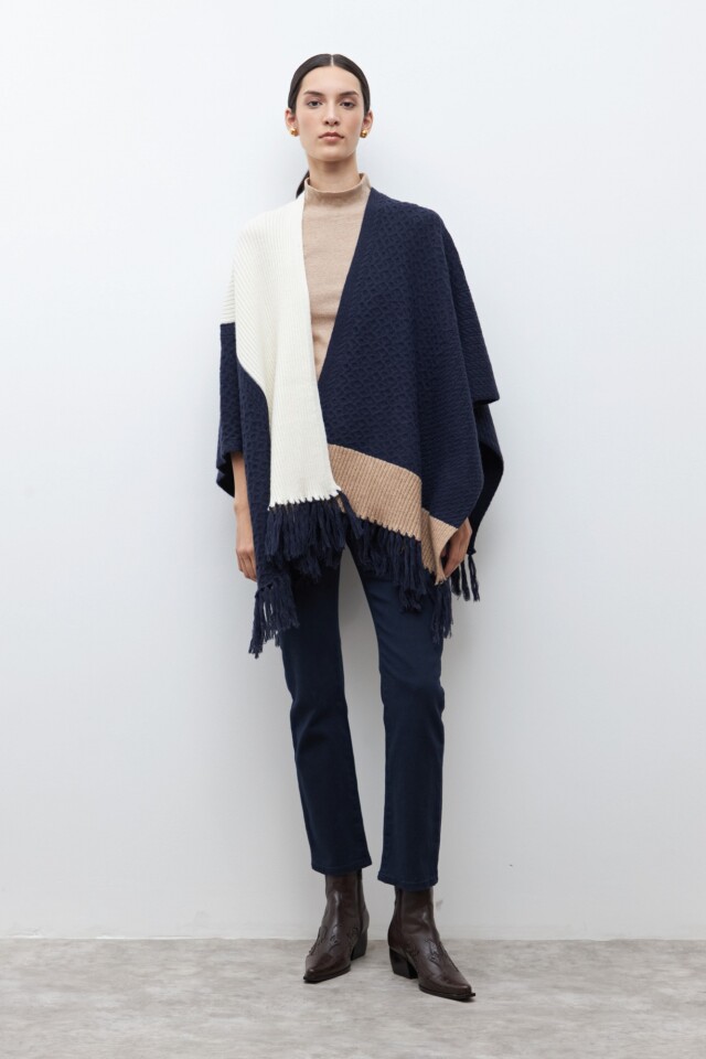 Ruana color block con flecos azul marino