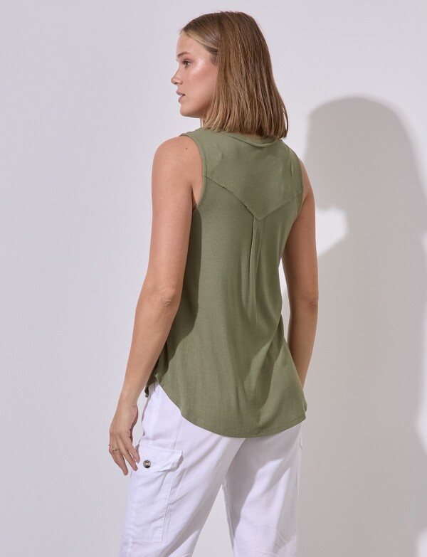 Musculosa Botones OLIVA